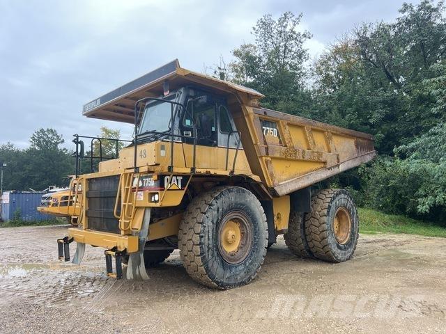 CAT 775D Knik dumptrucks