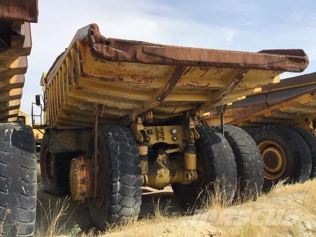 CAT 777 Knik dumptrucks