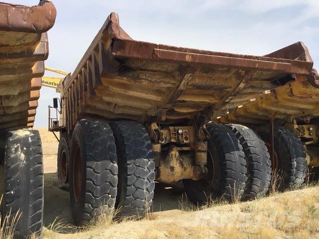 CAT 777 Knik dumptrucks