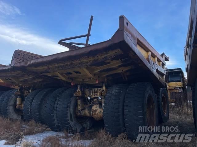 CAT 777D Knik dumptrucks