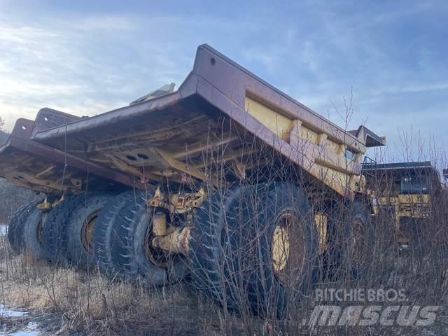 CAT 777D Knik dumptrucks