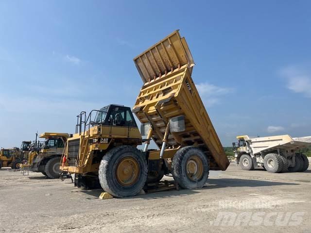 CAT 777D Knik dumptrucks
