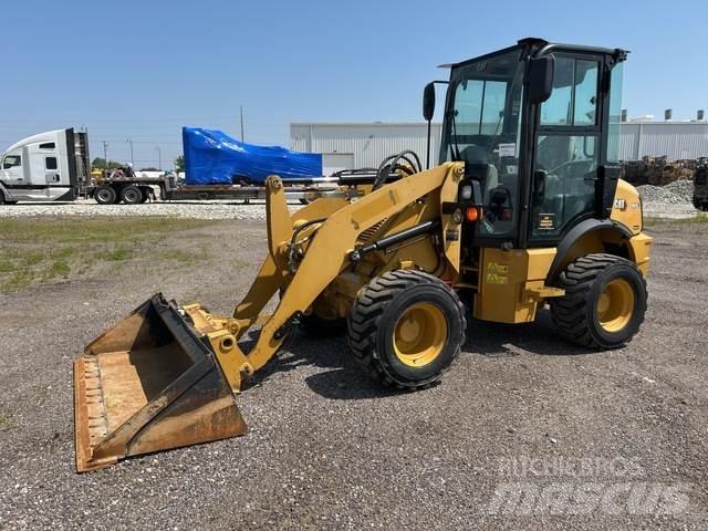CAT 903D Wielladers