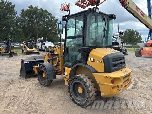 CAT 903D Wielladers