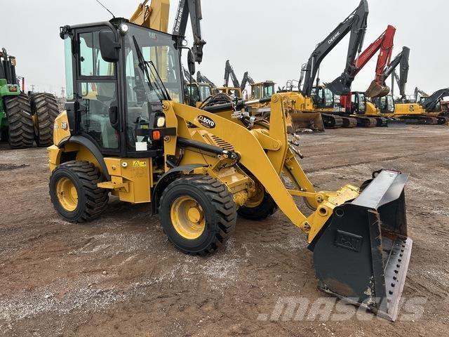 CAT 903D Wielladers