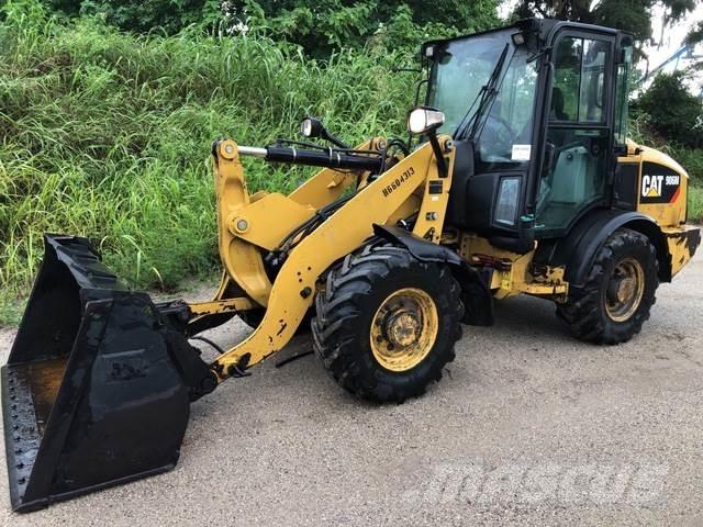 CAT 906M Wielladers