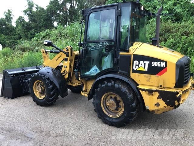 CAT 906M Wielladers