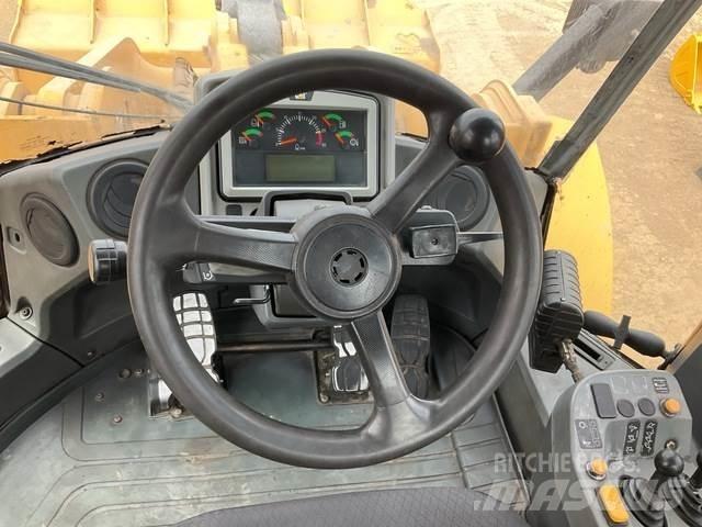 CAT 966L Wielladers