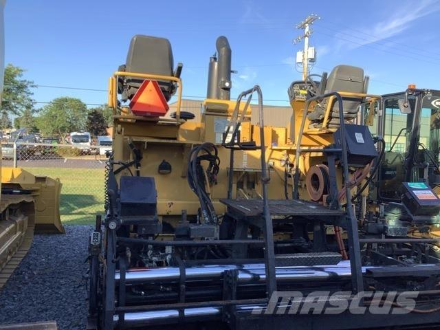 CAT AP-1000D Asfaltafwerkmachines