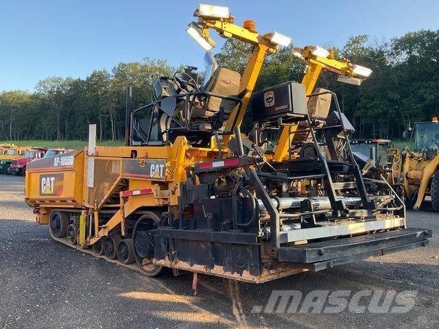 CAT AP-1055D Asfaltafwerkmachines