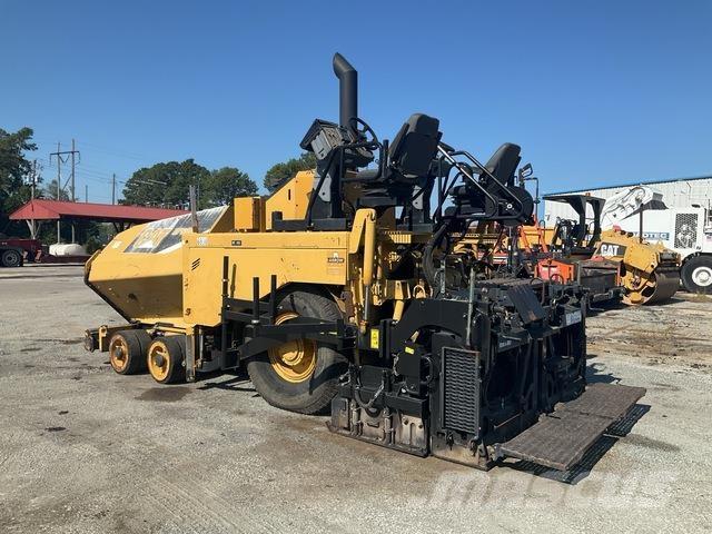 CAT AP-600D Asfaltafwerkmachines