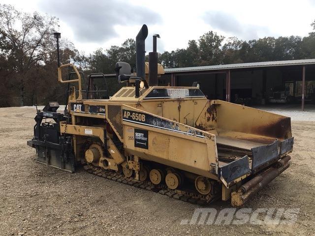 CAT AP-650B Asfaltafwerkmachines