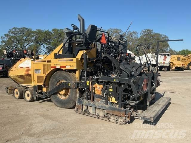 CAT AP1000F Asfaltafwerkmachines