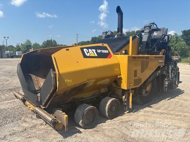 CAT AP1000F Asfaltafwerkmachines