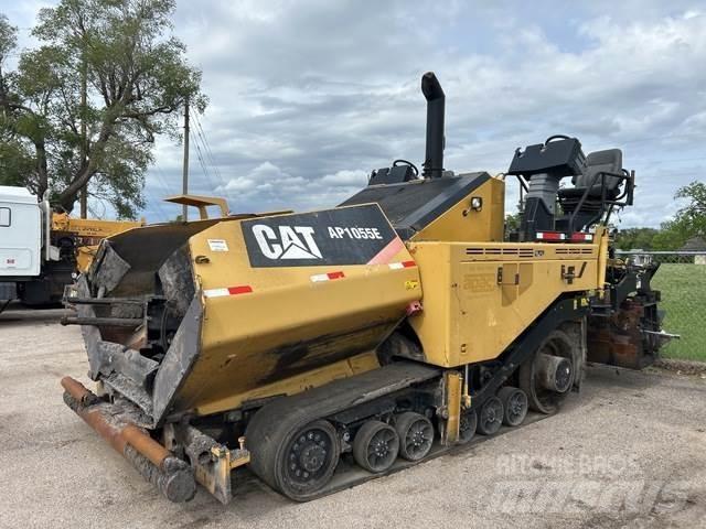 CAT AP1055E Asfaltafwerkmachines
