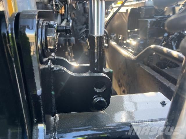 CAT AP1055F Asfaltafwerkmachines