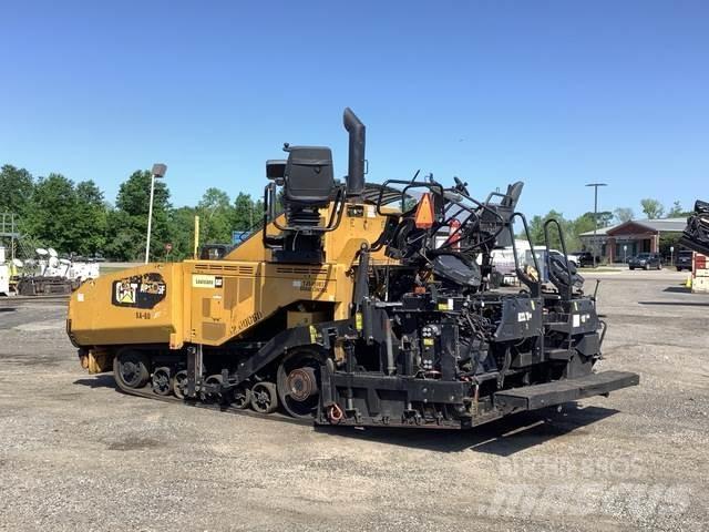 CAT AP1055F Asfaltafwerkmachines