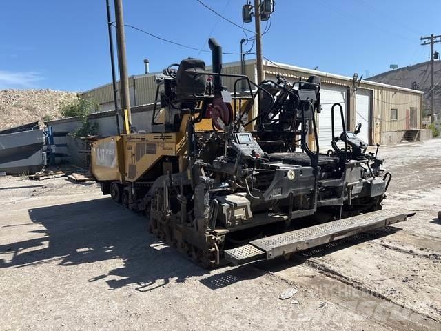 CAT AP1055F Asfaltafwerkmachines