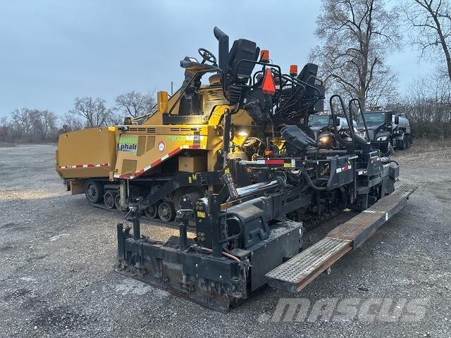 CAT AP1055F Asfaltafwerkmachines