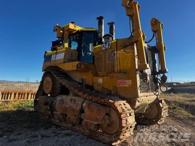 CAT D10T Rupsdozers