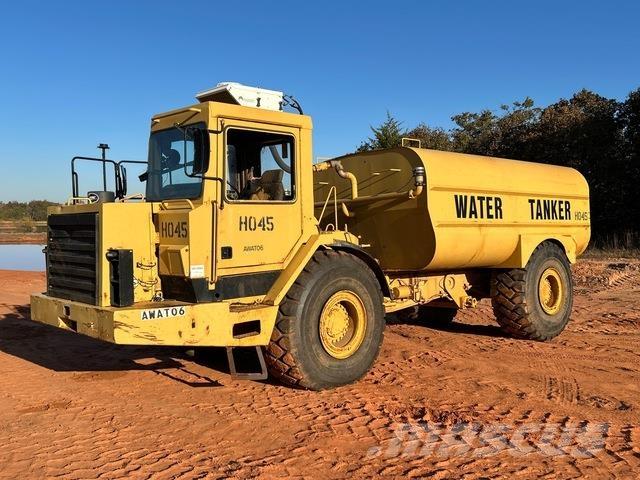 CAT D25D Water tankwagens