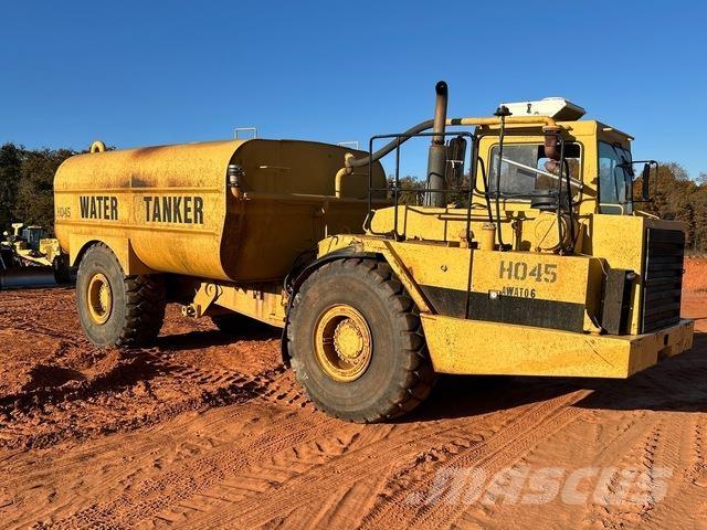 CAT D25D Water tankwagens