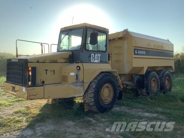 CAT D300E Water tankwagens