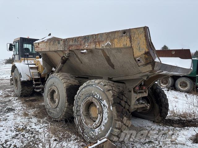 CAT D300E II Knik dumptrucks