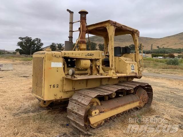 CAT D5B Tractoren