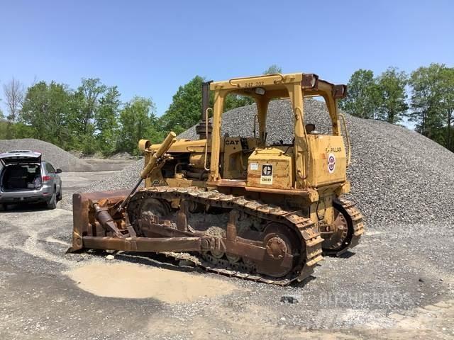CAT D6D Rupsdozers