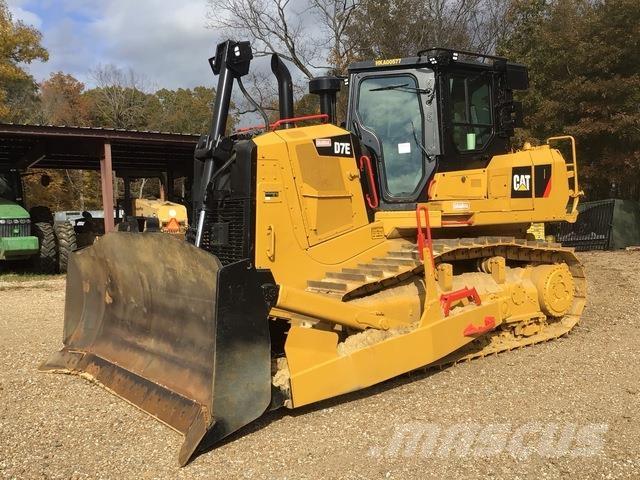 CAT D7E Rupsdozers
