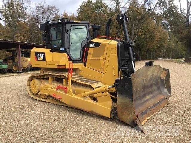 CAT D7E Rupsdozers