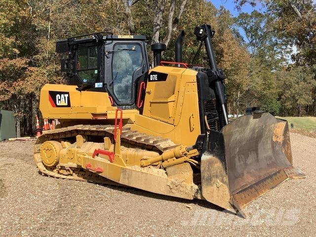 CAT D7E Rupsdozers