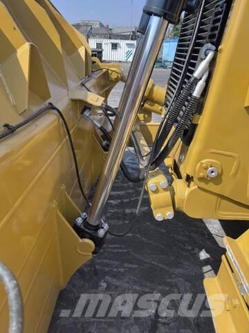 CAT D8GC Rupsdozers