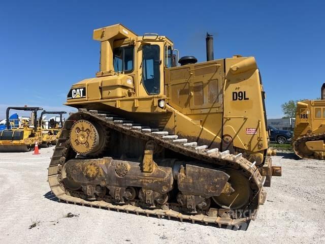CAT D9L Rupsdozers