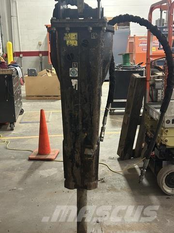 CAT H95 Hamers en brekers