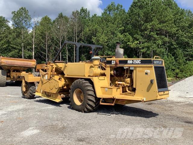 CAT RM-250C Grondverdichtingsmachines