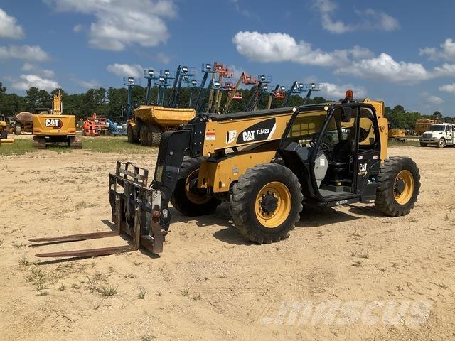 CAT TL642D Verreikers
