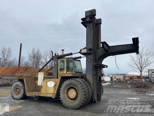 CAT V900 Containerheftrucks
