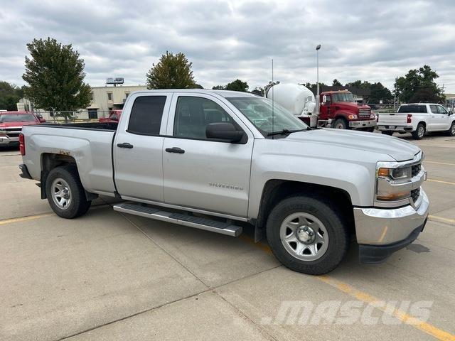 Chevrolet 1500 Bestelwagens met open laadbak