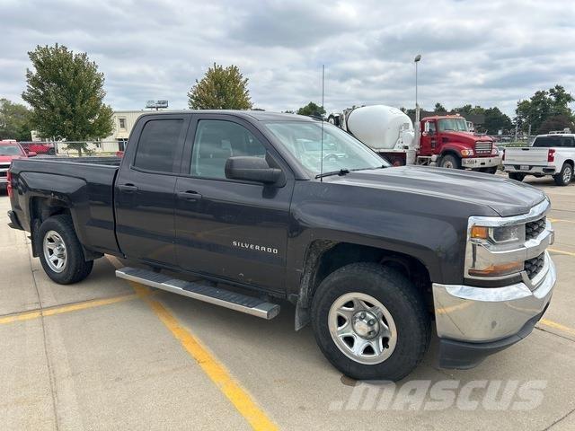 Chevrolet 1500 Bestelwagens met open laadbak
