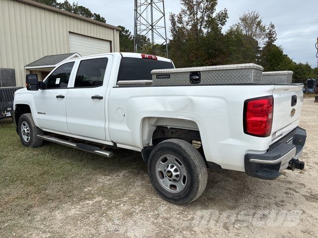 Chevrolet 2500 Bestelwagens met open laadbak