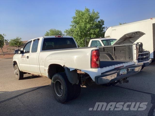 Chevrolet 3500 Bestelwagens met open laadbak