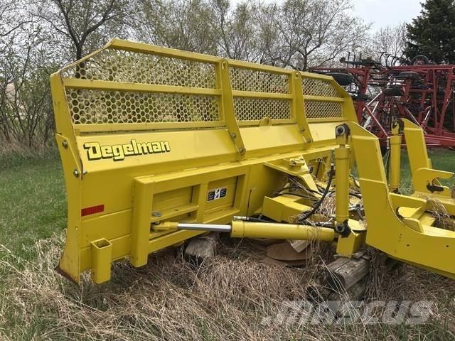 Degelman 6900 Wieldozers