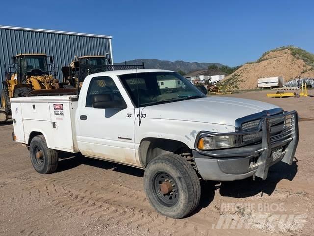 Dodge Ram 2500 Bestelwagens met open laadbak