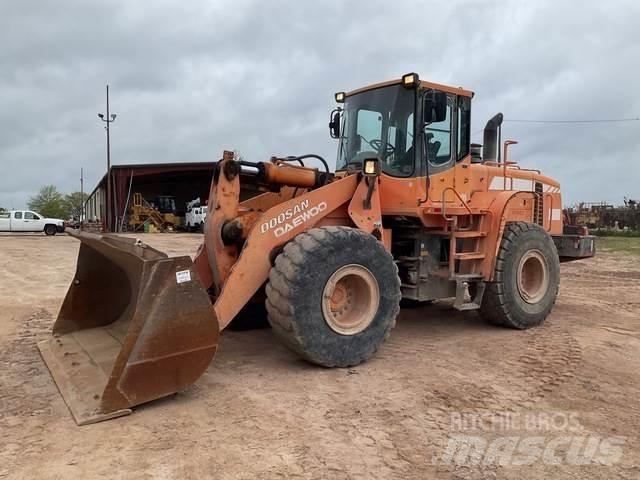 Doosan DL300 Wielladers