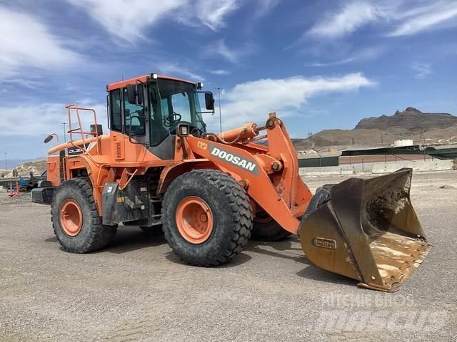 Doosan DL300-5 Wielladers