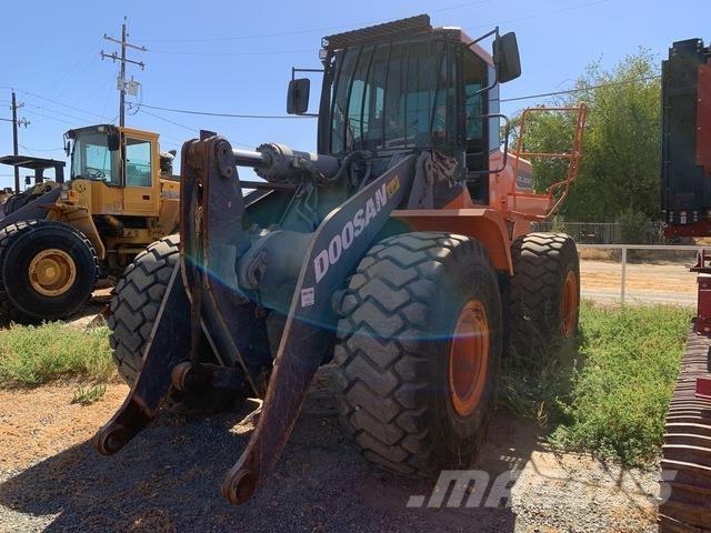 Doosan DL300-5 Wielladers