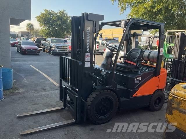 Doosan G25E-7 Bouw - Overige