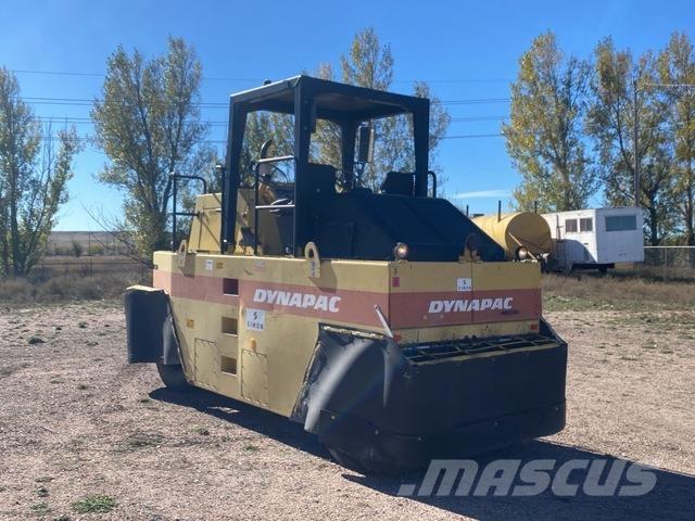 Dynapac CP221 Bandenwalsen